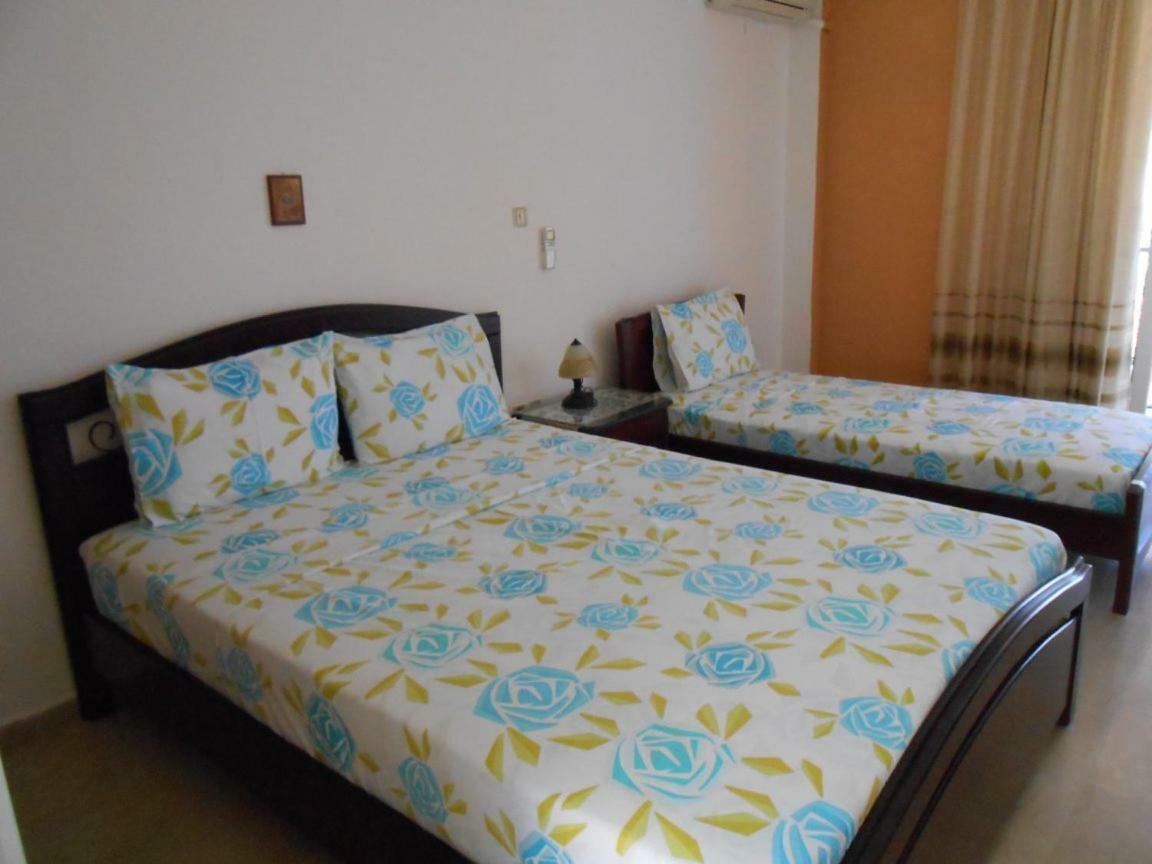 Horizon Aktaion Aparthotel Каламата Екстериор снимка